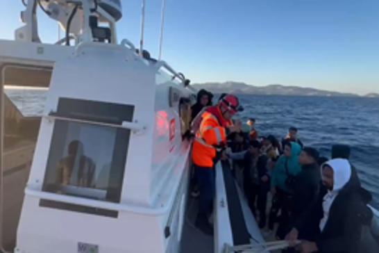 Turkish coast guard rescues migrants from sinking boat off Muğla coast