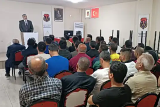 Şanlıurfa'da mahkumlara bağımlılıkla mücadele semineri verildi