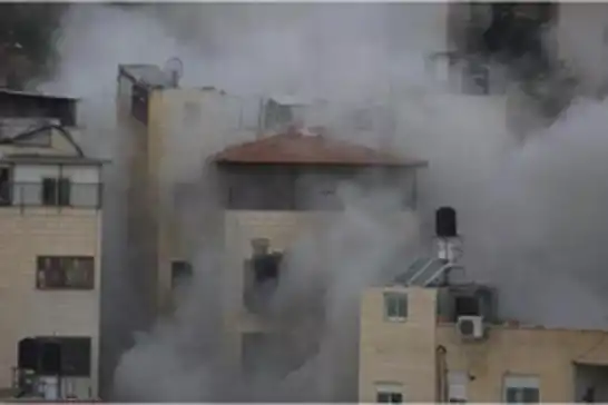 قوات الاحتلال تفجر منزل الشهيد فادي جمجوم في مخيم شعفاط بالقدس المحتلة