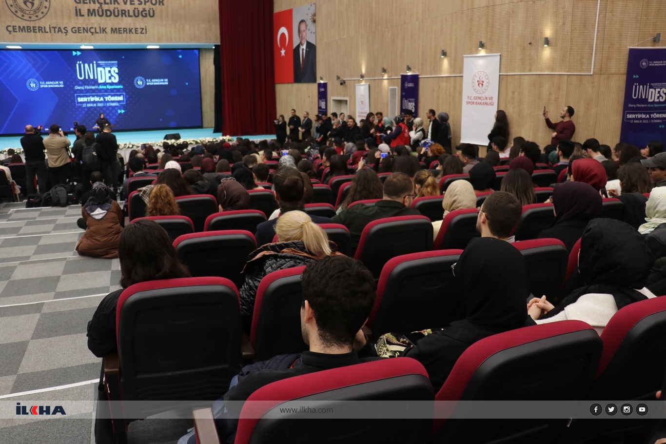 Gençlik ve Spor Bakanı Bak, ÜNİDES programında konuştu