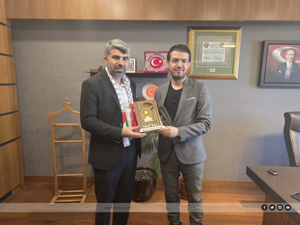 Filistin Diplomasi Merkezi’nden Milletvekili Dinç'e geçmiş olsun ziyareti Filistin Diplomasi Merkezi’nden Milletvekili Dinç'e geçmiş olsun ziyareti