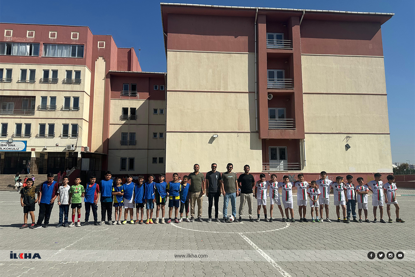 Şanlıurfa’da ilkokul öğrencilerinden Filistin’e anlamlı destek Şanlıurfa’da ilkokul öğrencilerinden Filistin’e anlamlı destek