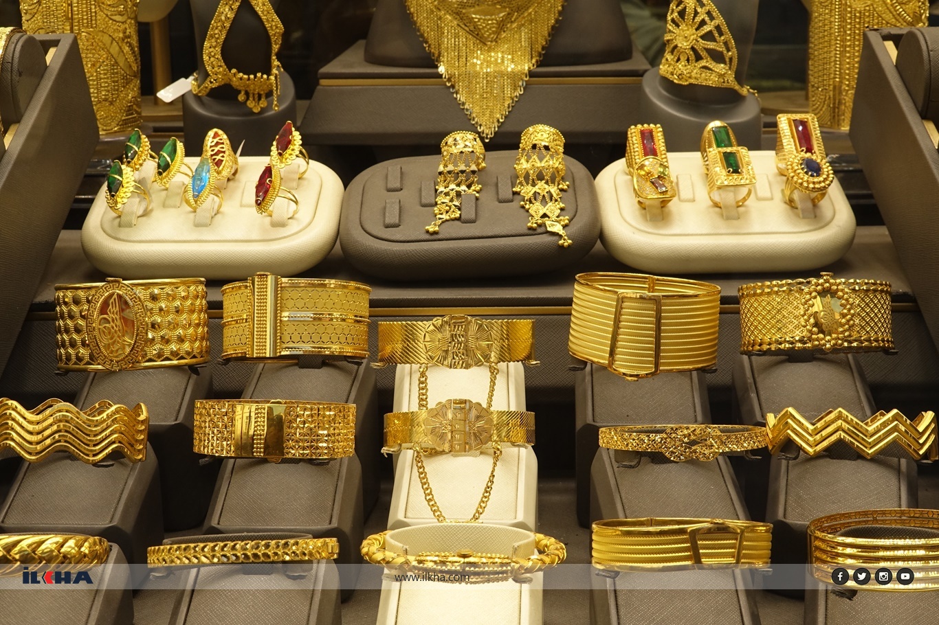 Kuyumculardan altın analizi: 2025 rekorla geçti, 2026 için spekülasyon uyarısı!