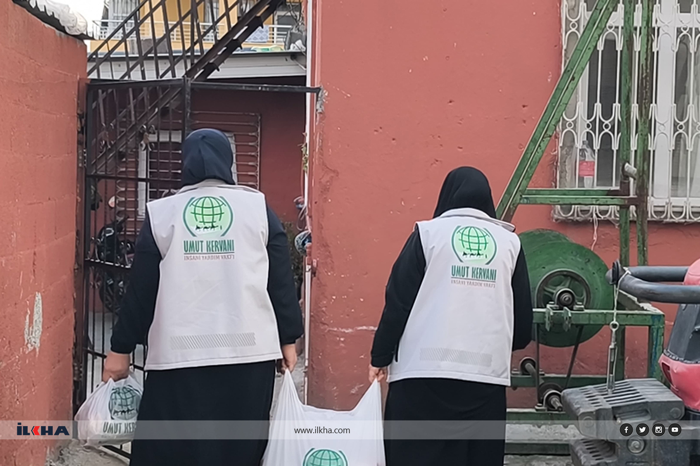 Tarsus Umut Kervanı’ndan Regaib Kandili vesilesiyle gıda yardımı