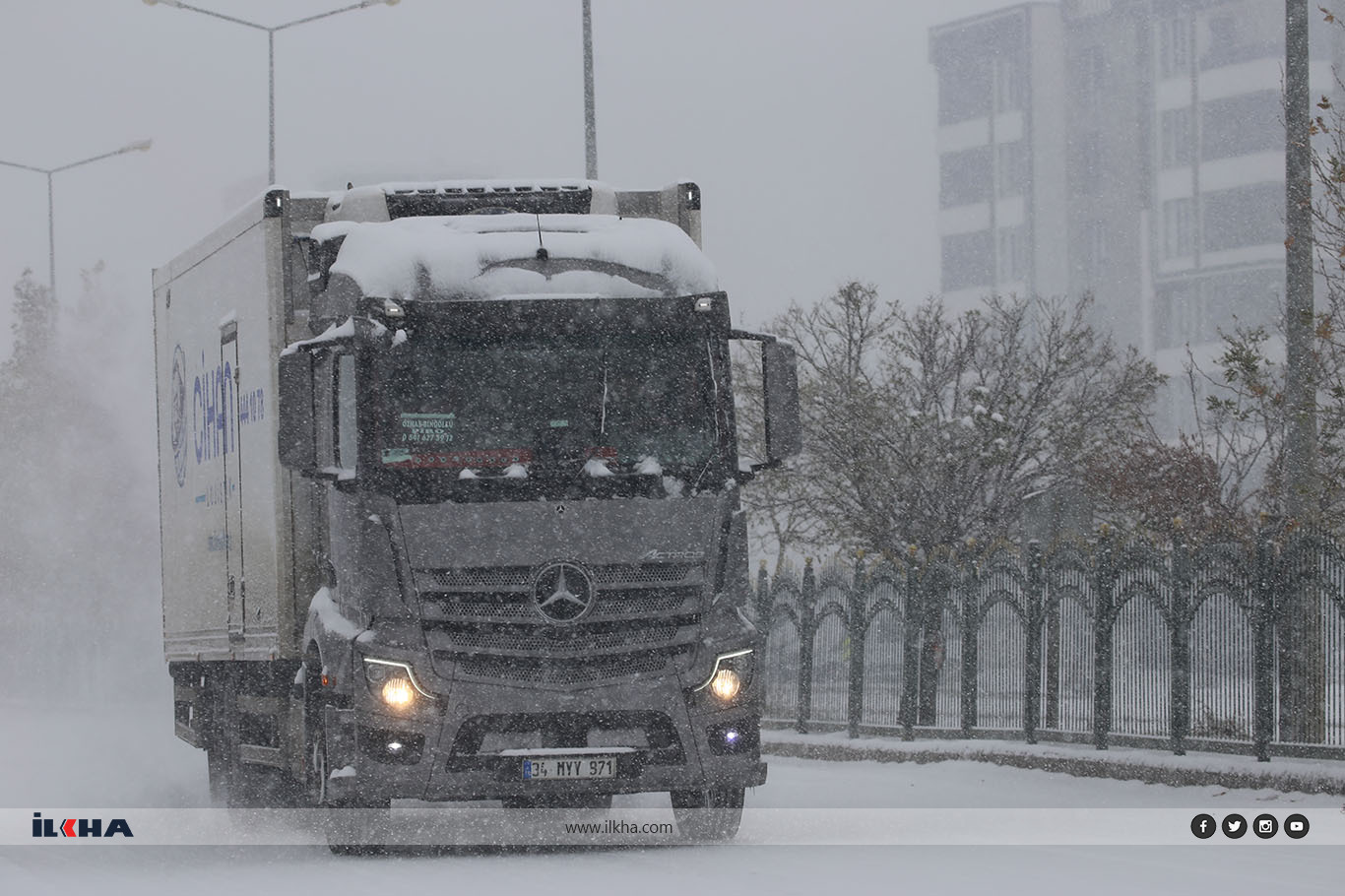 Diyarbakır’da karla mücadele yetersiz kaldı, ulaşım aksadı
