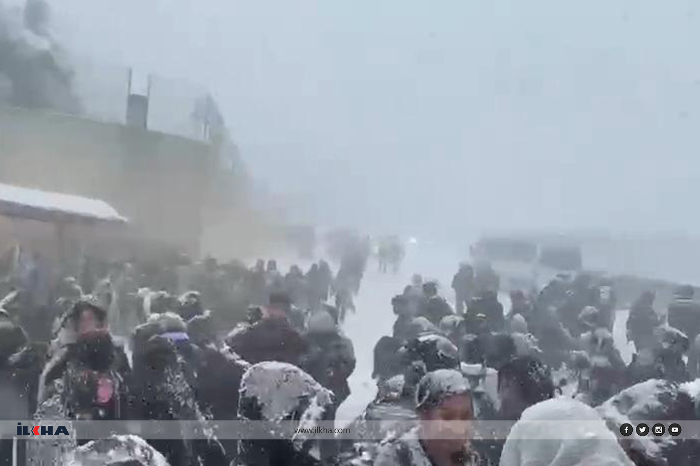 Şırnak’ta "geç gelen" tatil kararı öğrenci ve öğretmenlerin yollarda mahsur kalmasına yol açtı