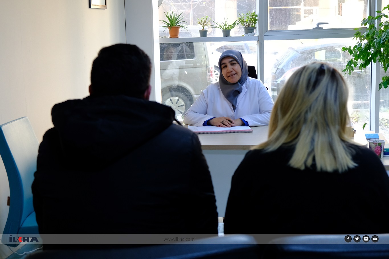 Aile terapisiyle dağılmak üzere olan aileler yeniden kuruluyor!