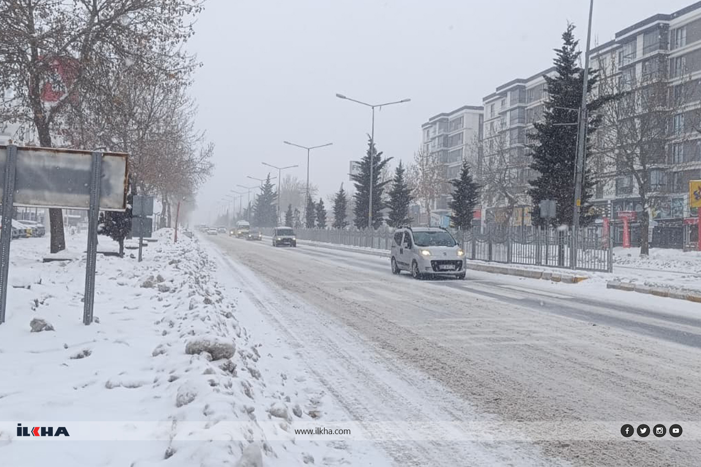 Van’da kar yağışı yeniden şiddetlendi: 625 yerleşim yerinin yolu kapandı