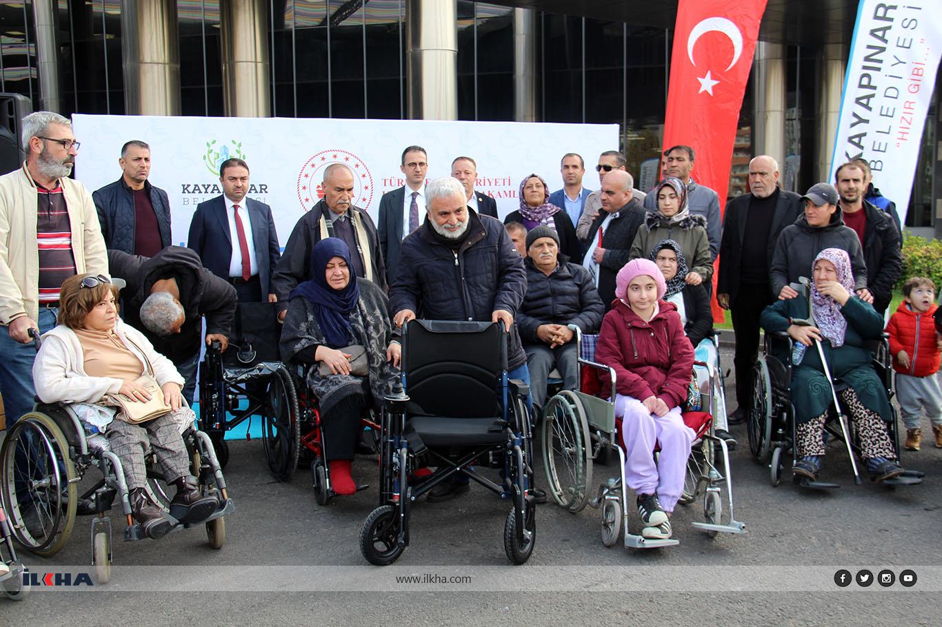 Kayapınar Belediyesi’nden 100 engelliye akülü araç desteği