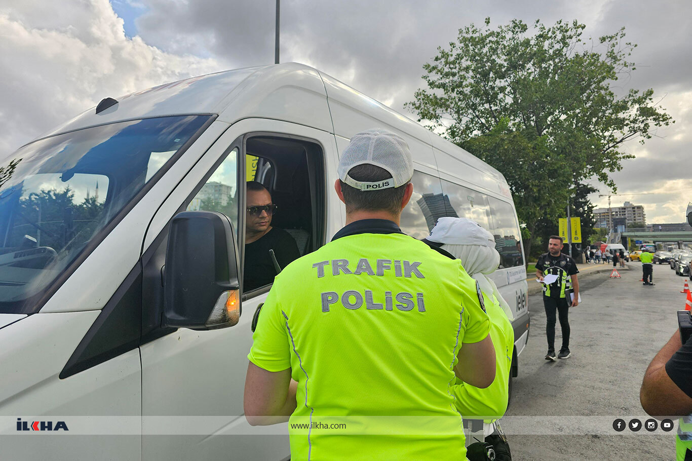 İstanbul trafiğinde okul yoğunluğu İstanbul trafiğinde okul yoğunluğu