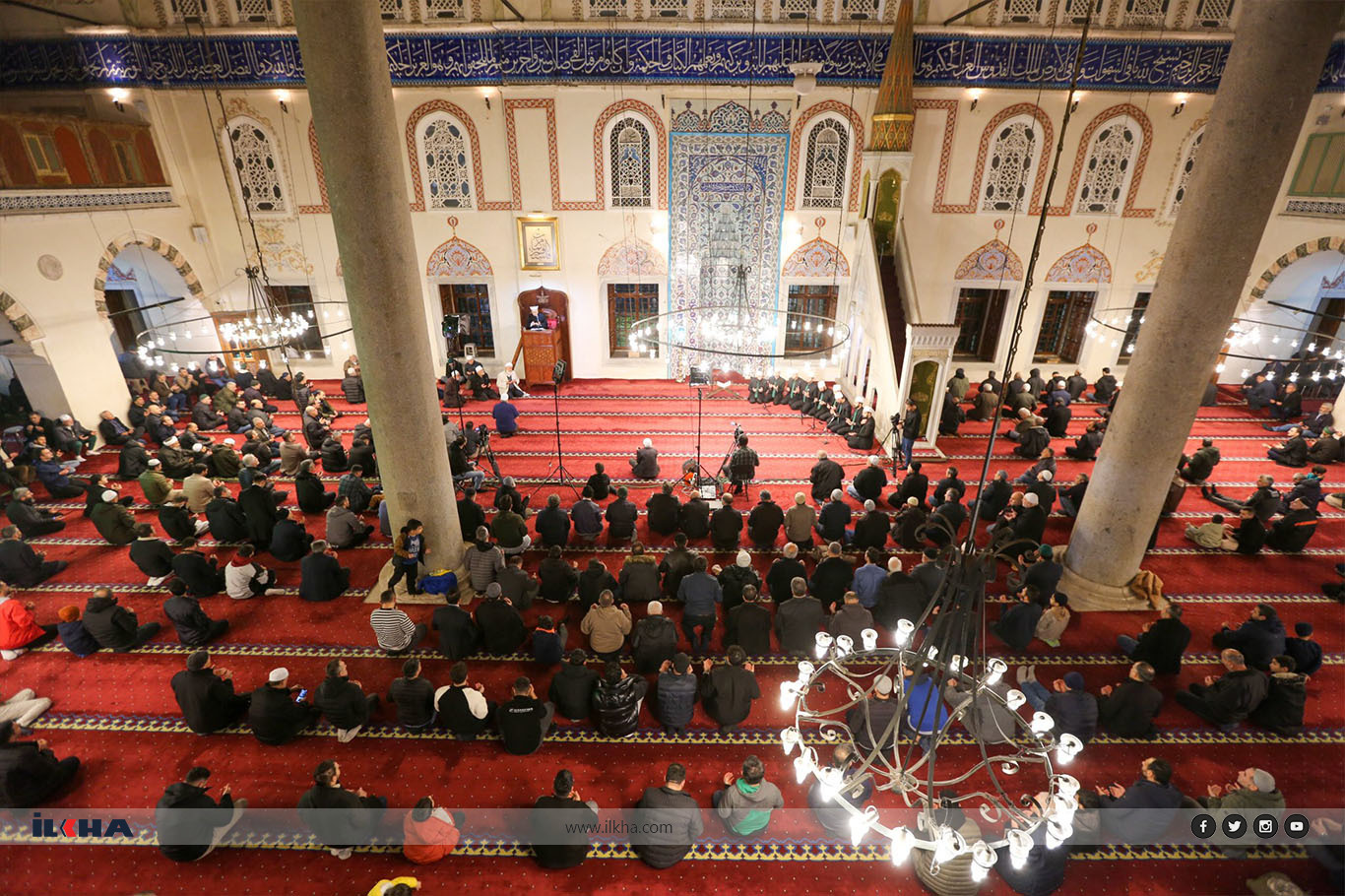 Regaib Kandili İstanbul'da dualarla ihya edildi