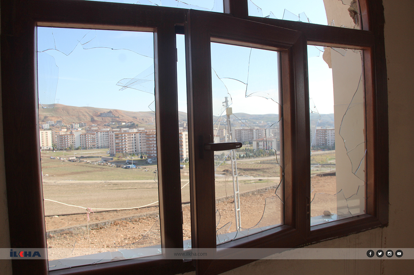 Şeyh Muhammed Dejdal Camii'nin ibadete açılmaması bağımlıların iştahını kabartıyor