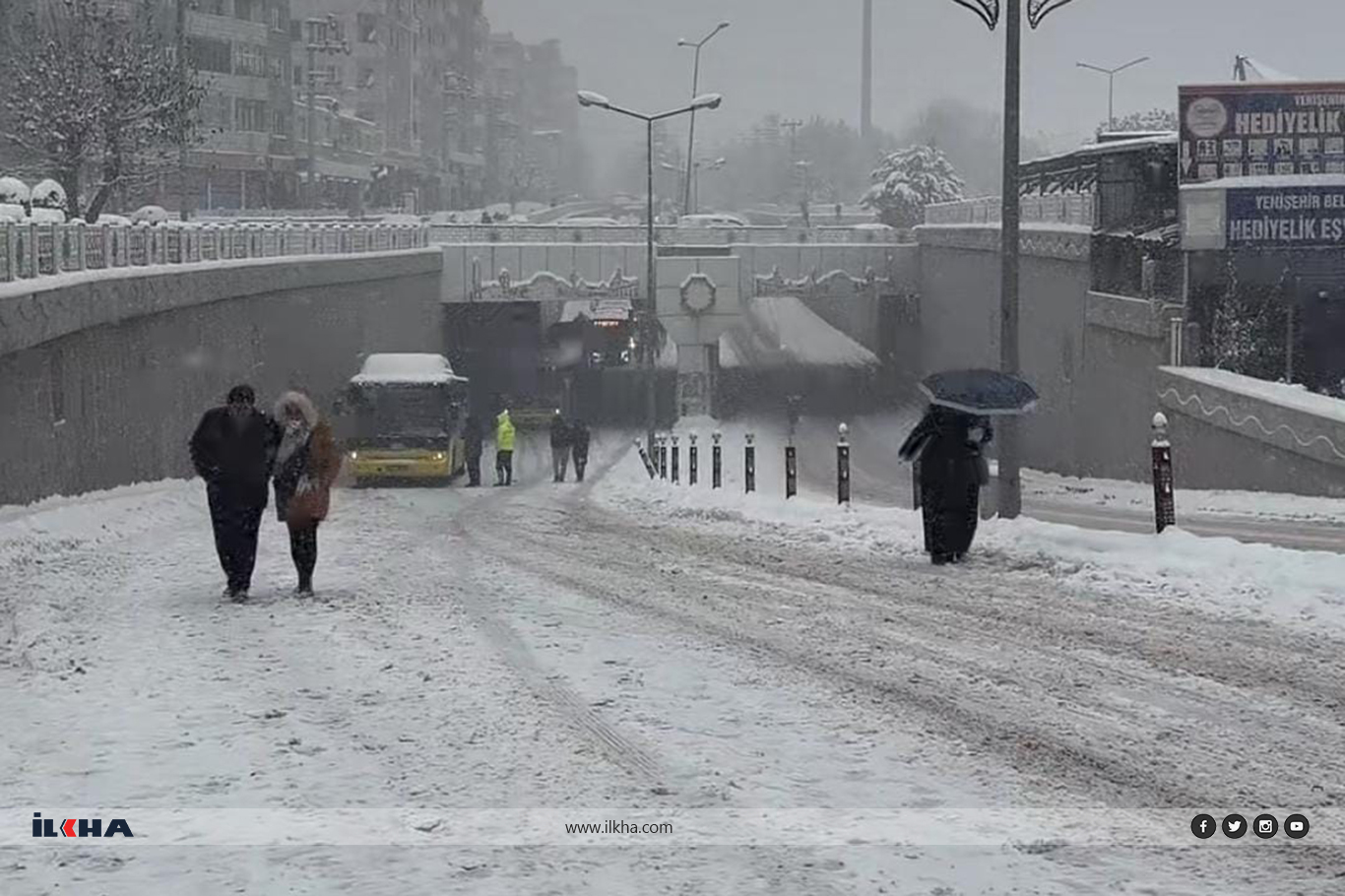 Bu görüntülerin ardından ofis alt geçidi ulaşıma kapandı