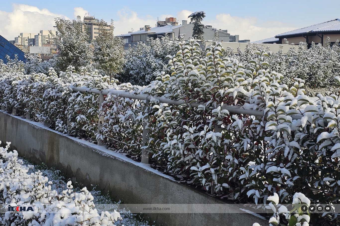 Kar yağışı Bursa’ya kartpostallık görüntüler sundu