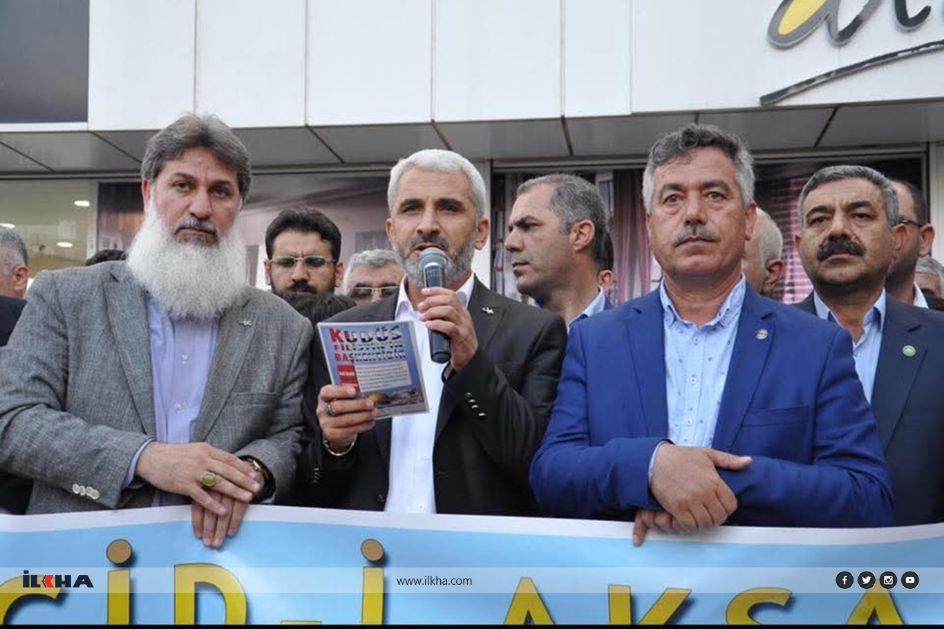 Batman'daki STK'lar: İfade özgürlüğü kılıfıyla değerlerimize saldırıyorlar Batman'daki STK'lar: İfade özgürlüğü kılıfıyla değerlerimize saldırıyorlar
