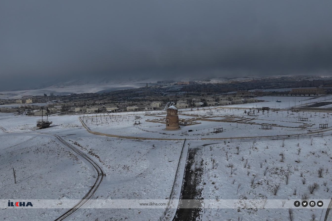 Kar yağışı sonrası Hasankeyf'te kartpostallık manzaralar oluştu