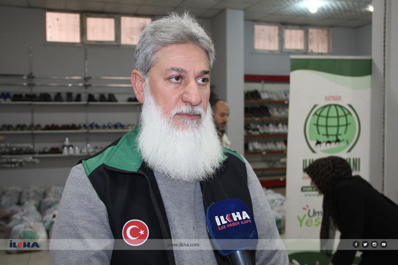 Umut Kervanı'ndan Batman'da yüzlerce muhtaç aileye gıda yardımı