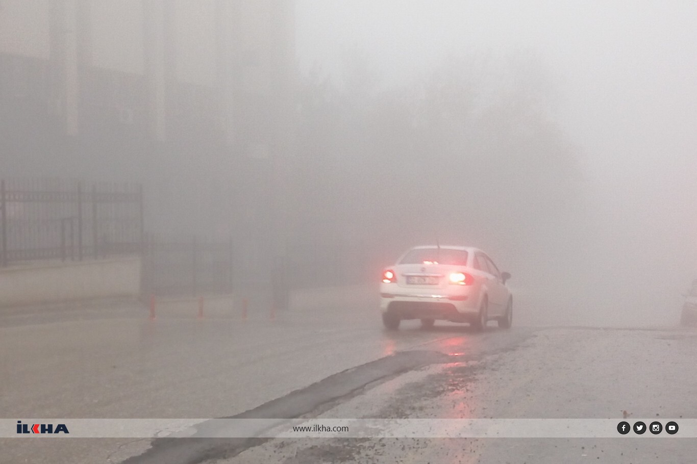 Mardin güne yoğun sisle uyandı: Görüş mesafesi 5 metreye kadar düştü