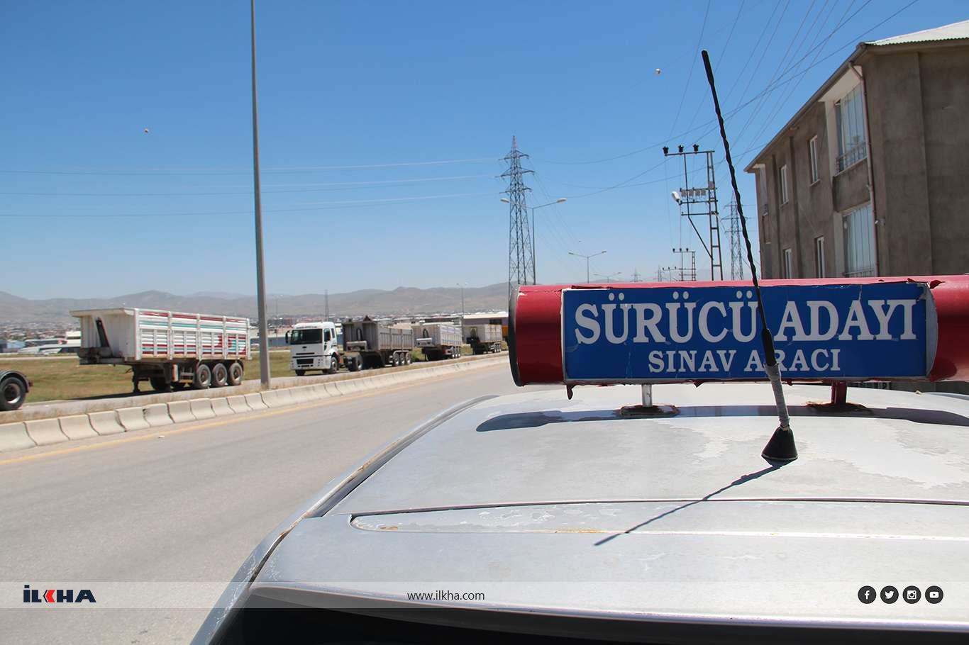 Bingöl Şoförler ve Otomobilciler Odası Başkanı Bayram: Sürücü eğitimi şart Bingöl Şoförler ve Otomobilciler Odası Başkanı Bayram: Sürücü eğitimi şart