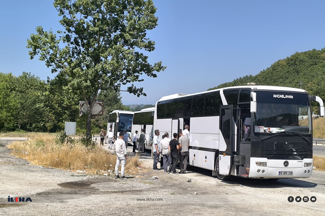 Bursa'dan yüzlerce kişi "Anadolu'dan Meclis'e Meclis'ten Gazze'ye" yürüyüşü için yola çıktı Bursa'dan yüzlerce kişi "Anadolu'dan Meclis'e Meclis'ten Gazze'ye" yürüyüşü için yola çıktı