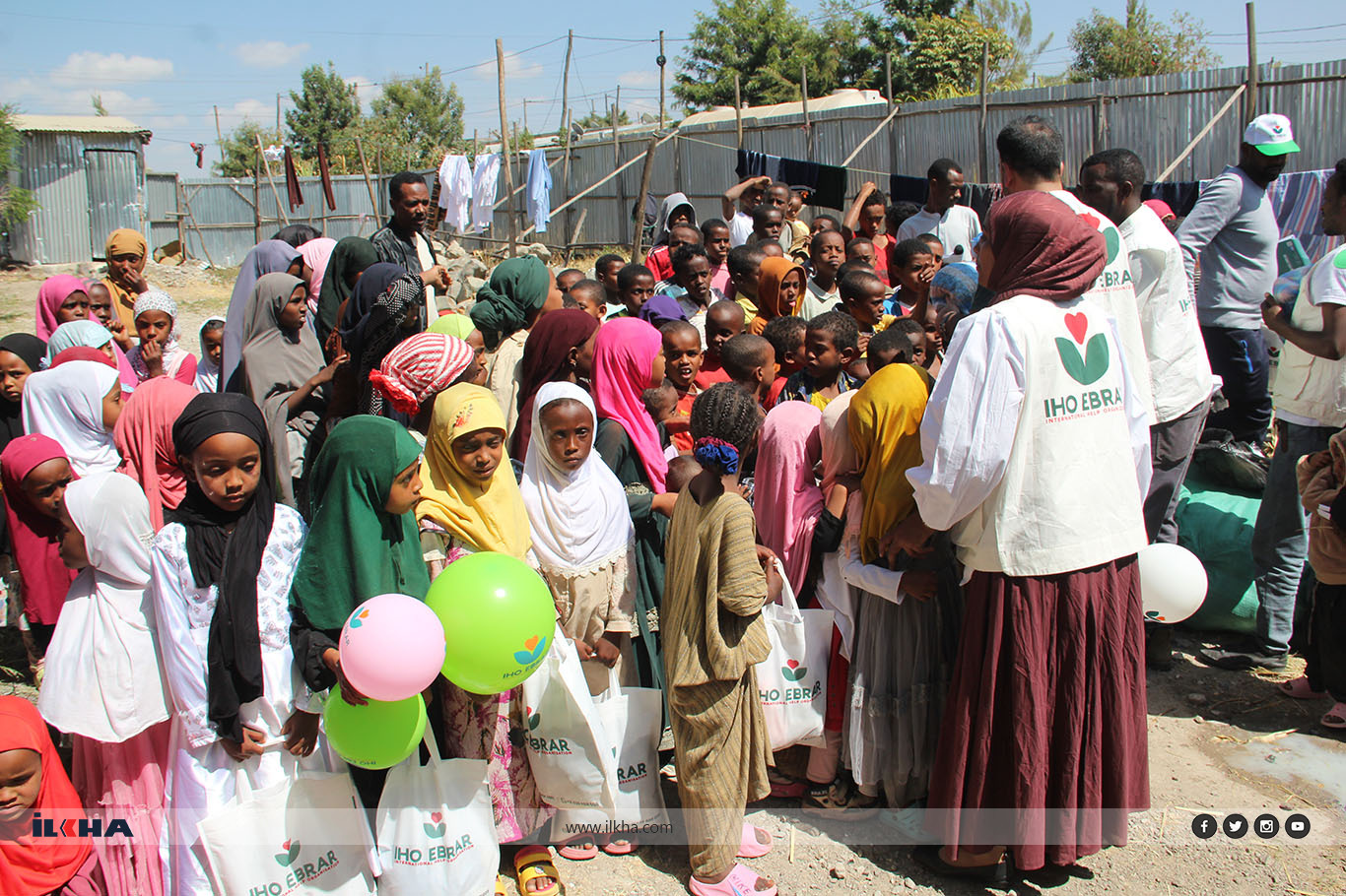 IHO EBRAR, Etiyopya'da yüzlerce yetimi giydirdi