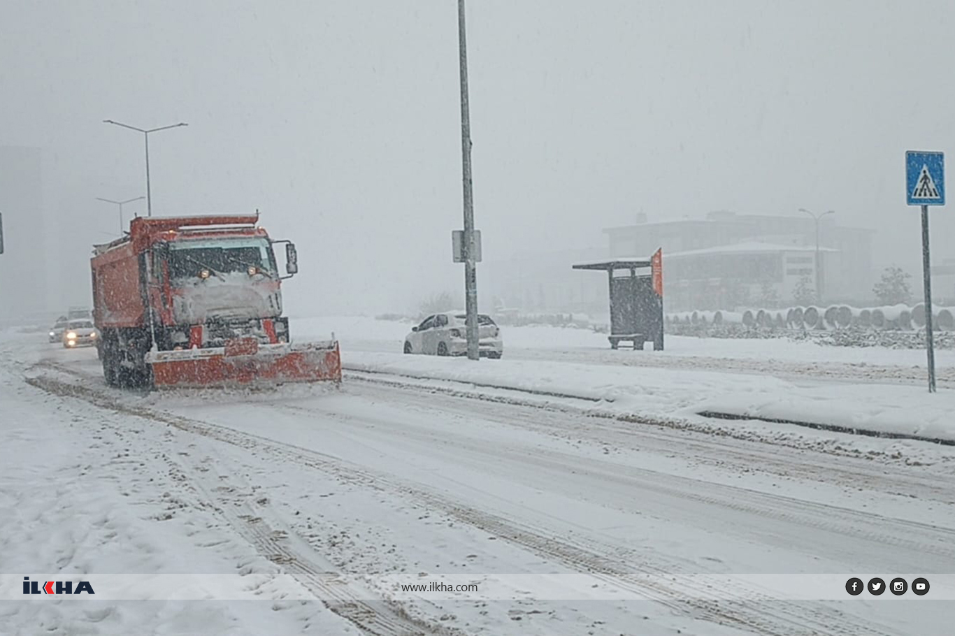 Gaziantep'te gece başlayan kar yağışı devam ediyor