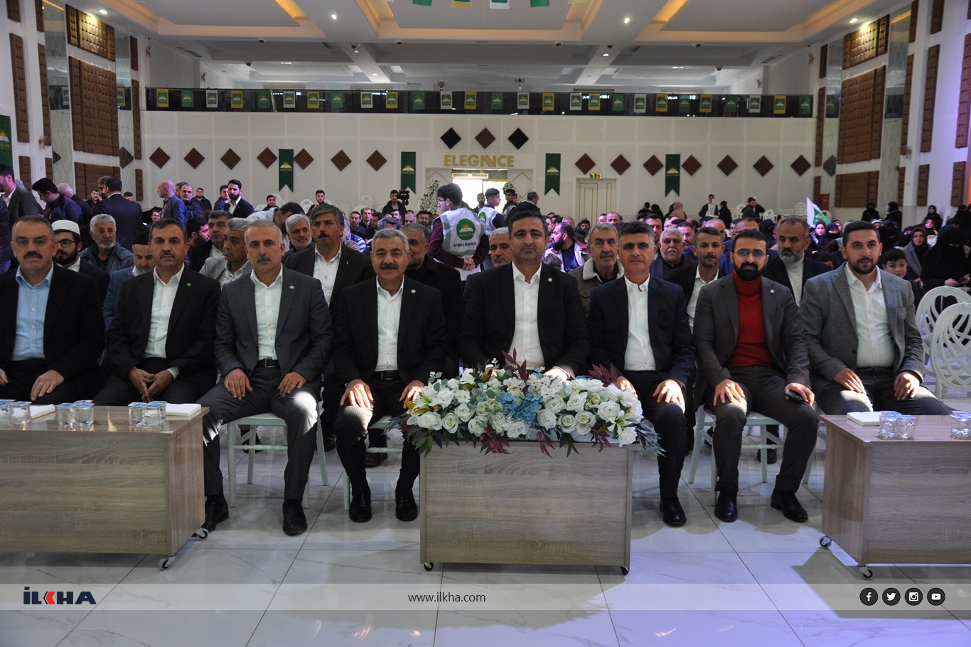 Batman Belediye Başkan adayı Ramanlı, projelerini ve meclis üyelerini açıkladı