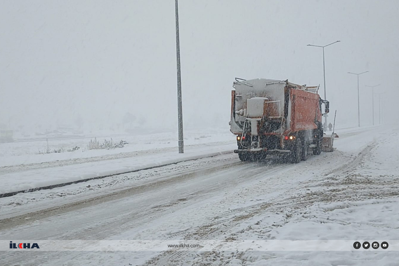 Gaziantep'te gece başlayan kar yağışı devam ediyor