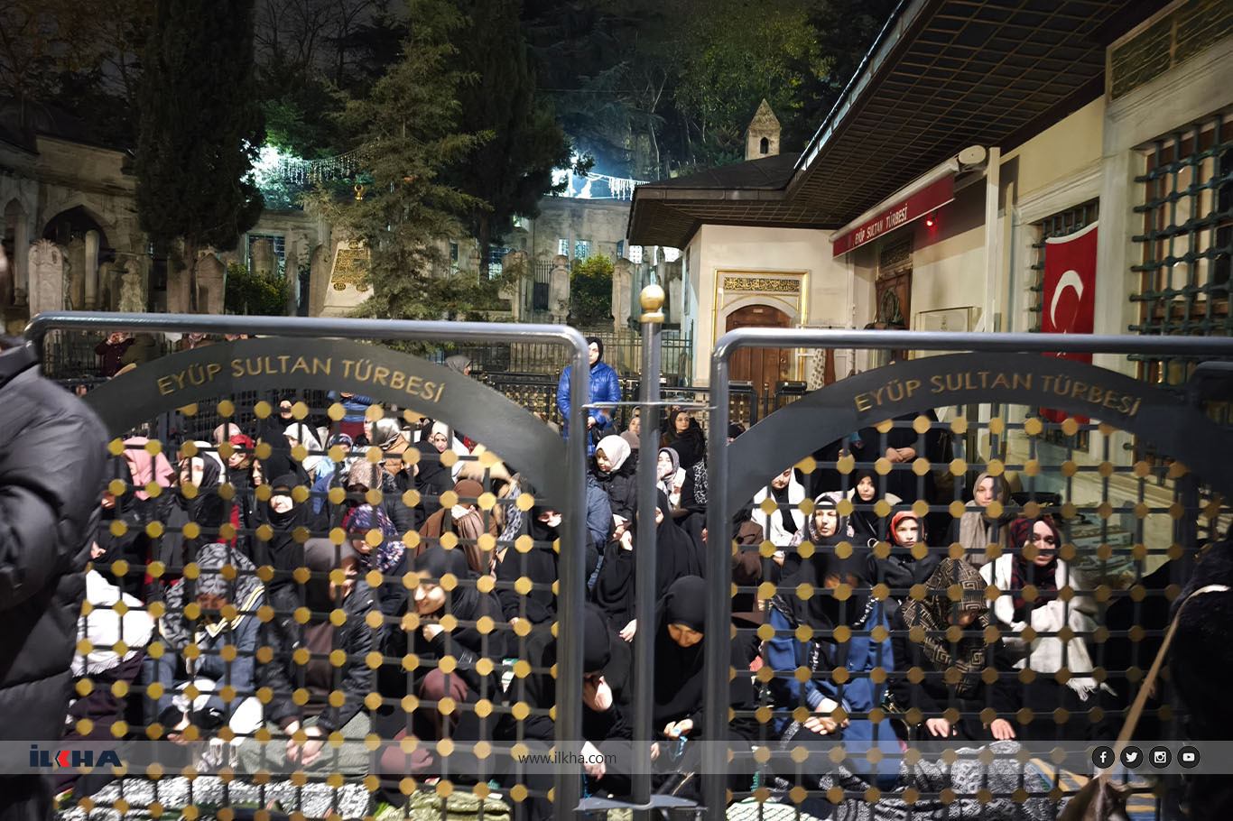 Üç aylar Eyüpsultan Camii'nde dualarla karşılandı