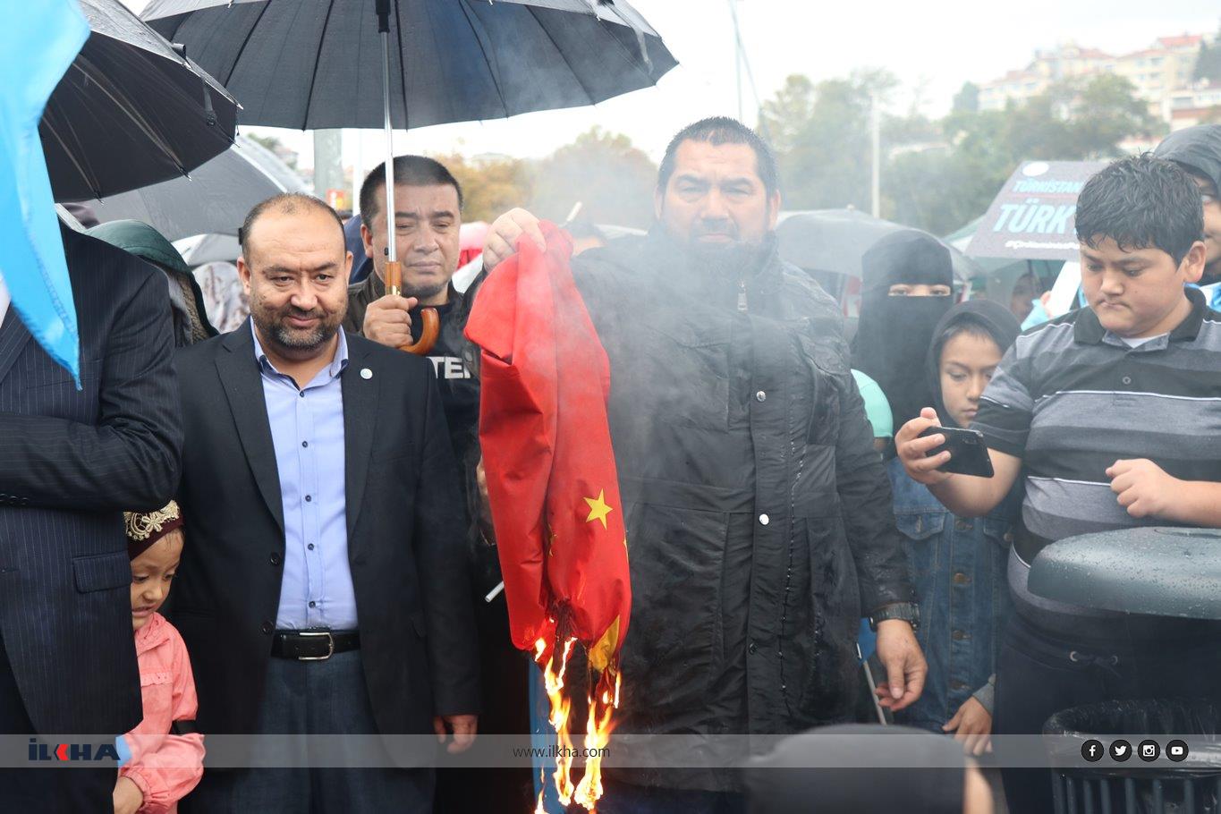 Doğu Türkistan işgalinin 74'ünci yılında Çin protestosu