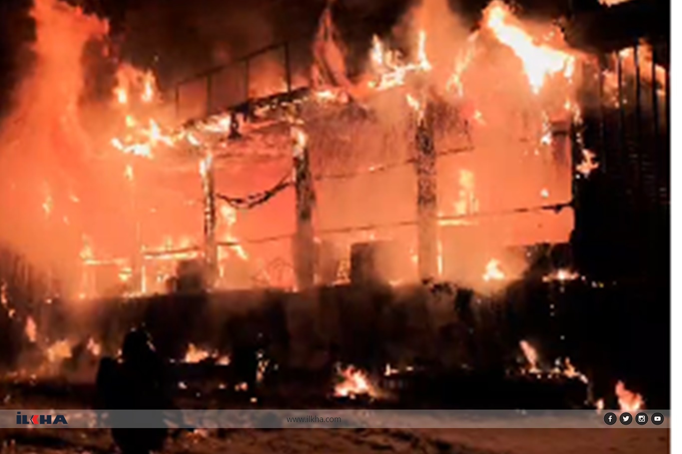 Batman'da gece saatlerinde çıkan yangın kafeyi kullanılamaz hale getirdi