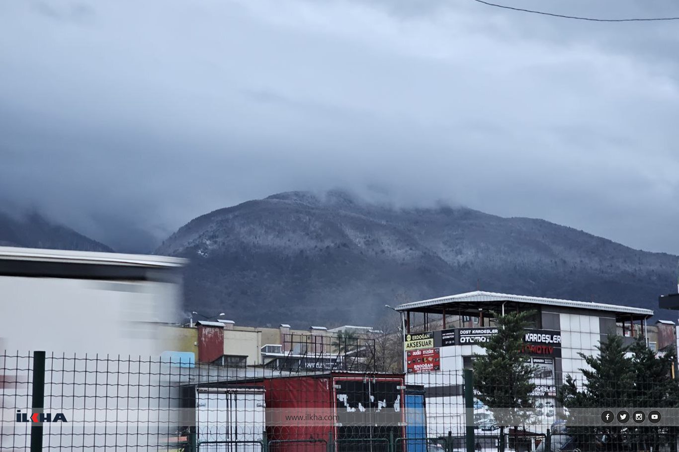Uludağ’ın etekleri beyaza büründü, Bursa'da kar beklentisi sürüyor