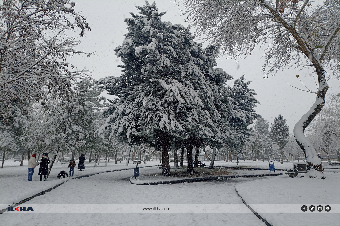 Diyarbakır’da yoğun kar yağışı etkisini sürdürüyor