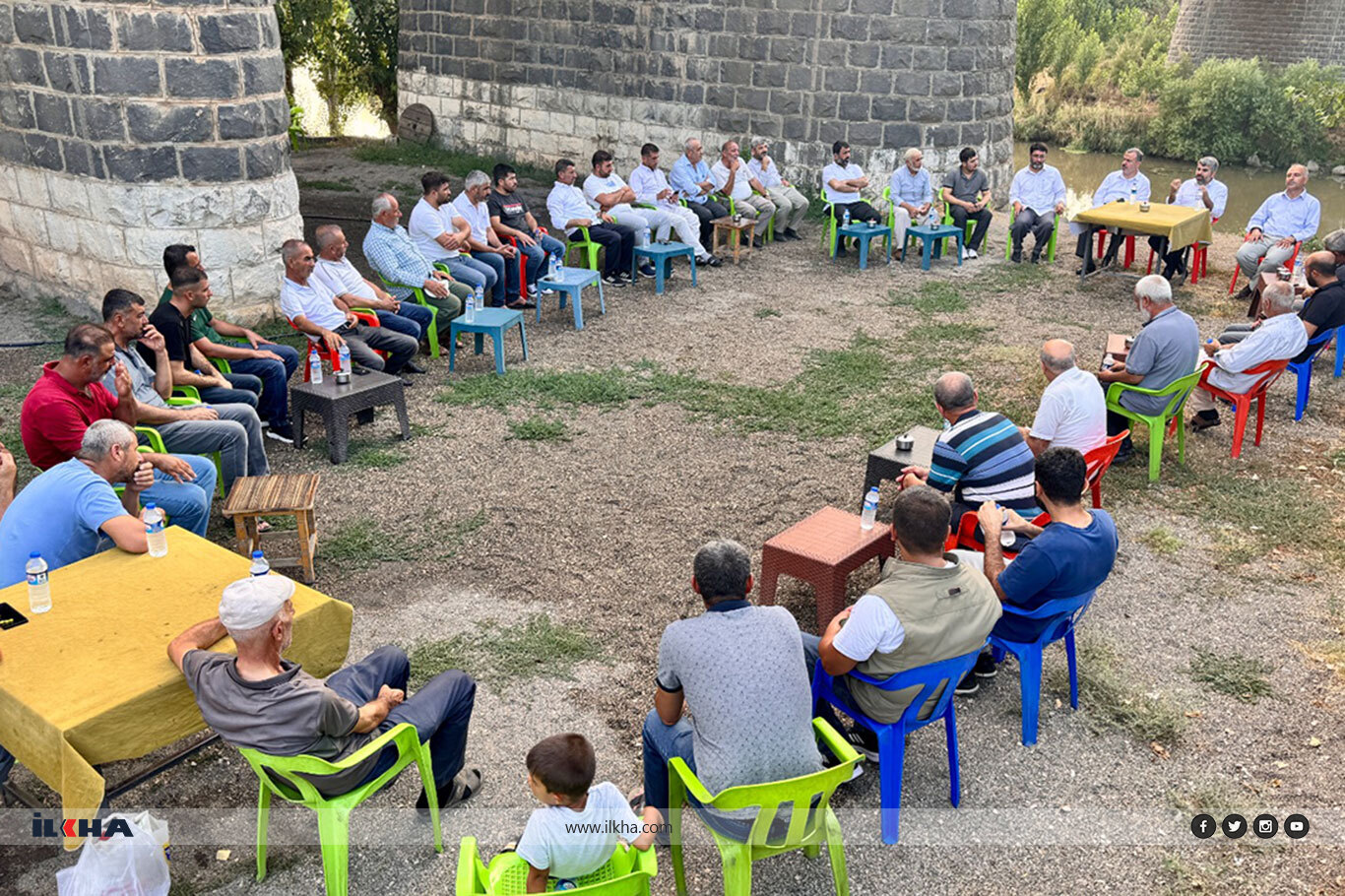Milletvekili Dinç: Karpuzlu Mahallesi'ndeki kanalizasyon sorunu sağlığı tehdit ediyor Milletvekili Dinç: Karpuzlu Mahallesi'ndeki kanalizasyon sorunu sağlığı tehdit ediyor