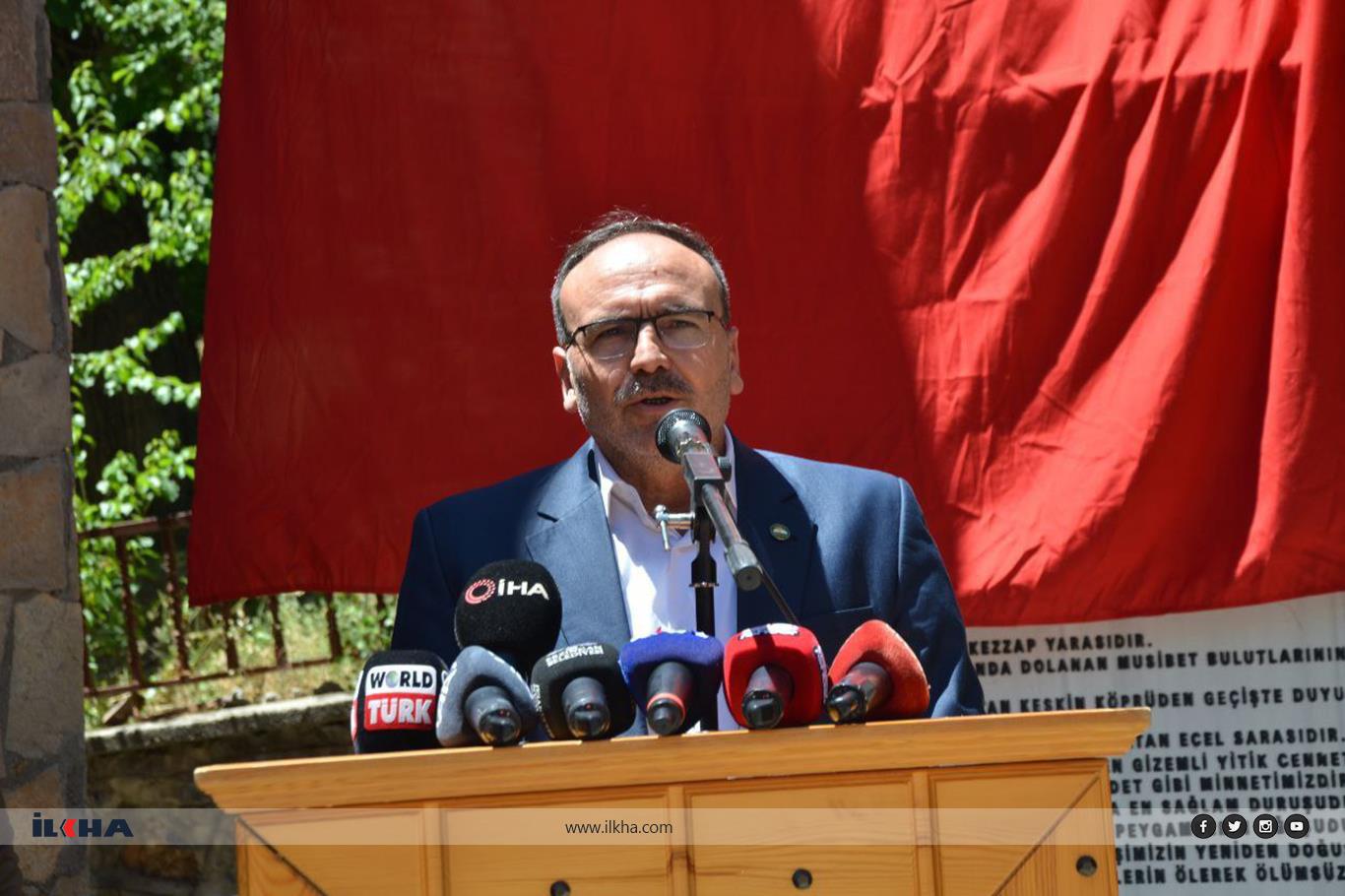 Başbağlar Şehitleri 30'uncu yılında kabirleri başında anıldı Başbağlar Şehitleri 30'uncu yılında kabirleri başında anıldı