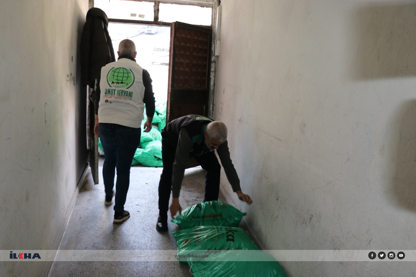 Umut Kervanı'ndan Ankara'da ihtiyaç sahibi aileye yardım