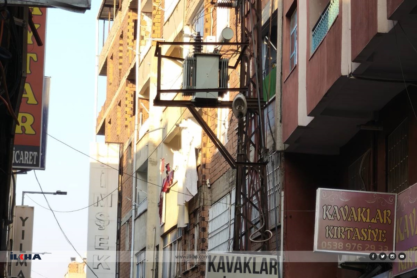 Batman’da mahalle sakinlerinden trafo tepkisi: Evimizin yanındaki ölüm tehlikesini kaldırın