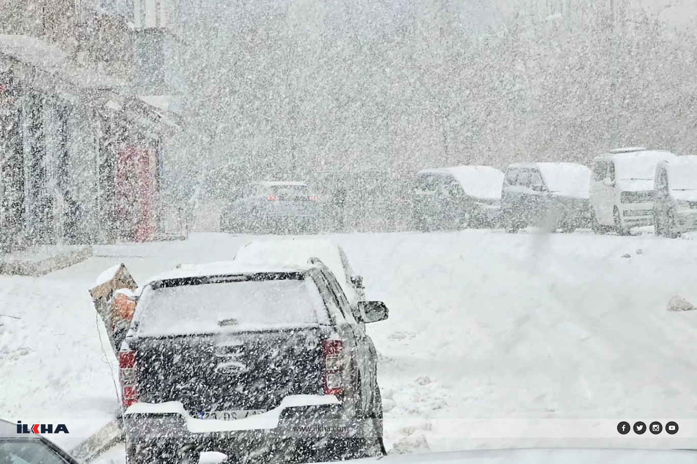 Şırnakta yollar buz pistine döndü (7)