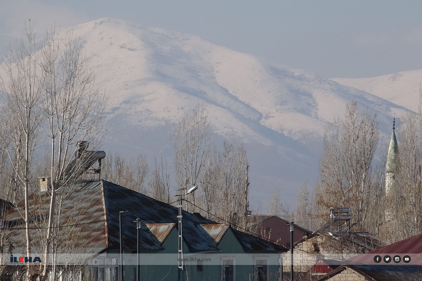 Ağrı’da iki mevsim bir arada, zirveler beyaz, şehir güneşli