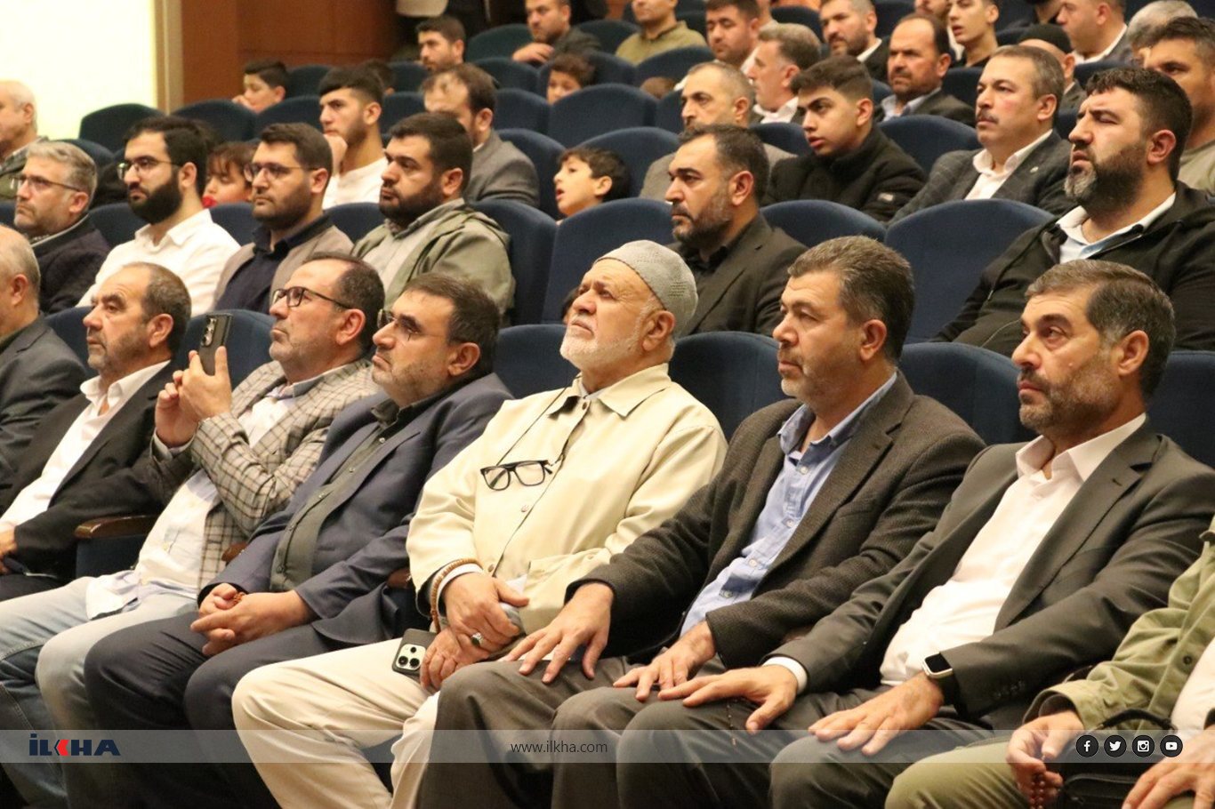 Dr. Bulut: Namaz, ahlaki topluluk oluşturur Dr. Bulut: Namaz, ahlaki topluluk oluşturur