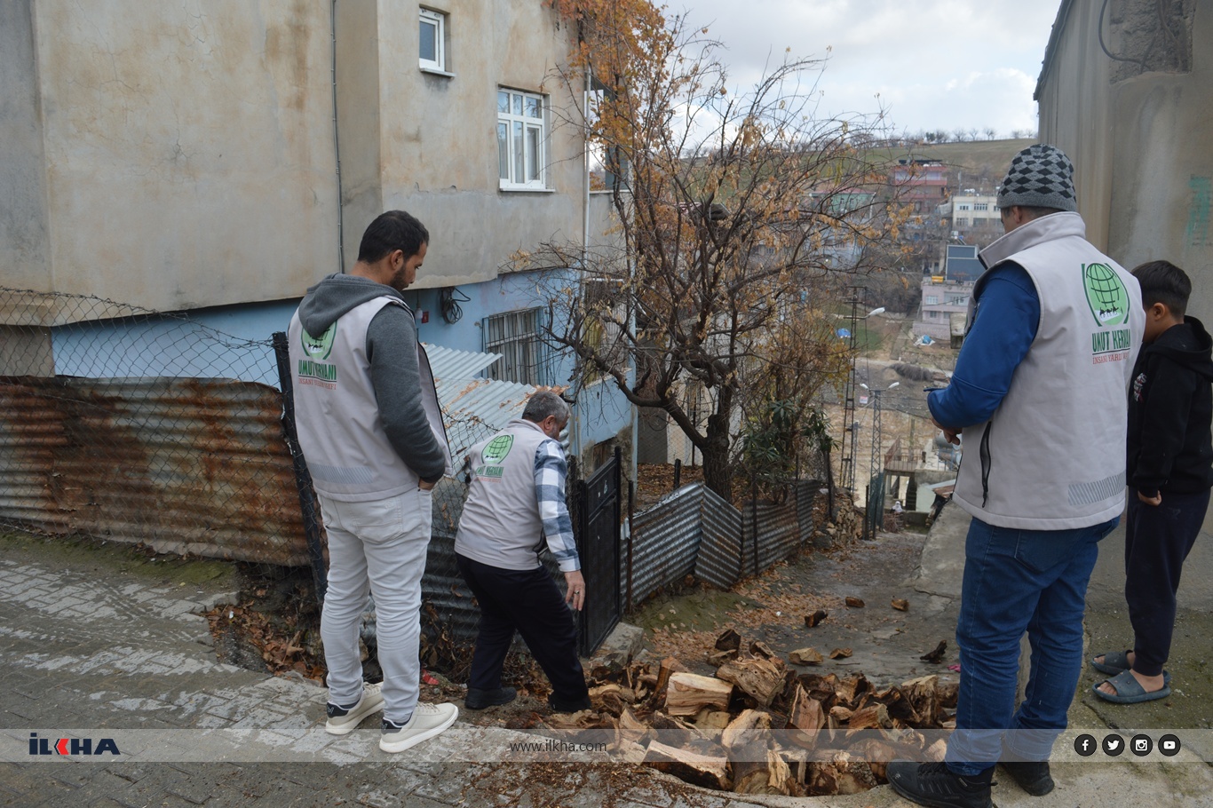 Siirt’te yürek burkan manzara: Isınacak odunu olmayan ailelere yardım çağrısı