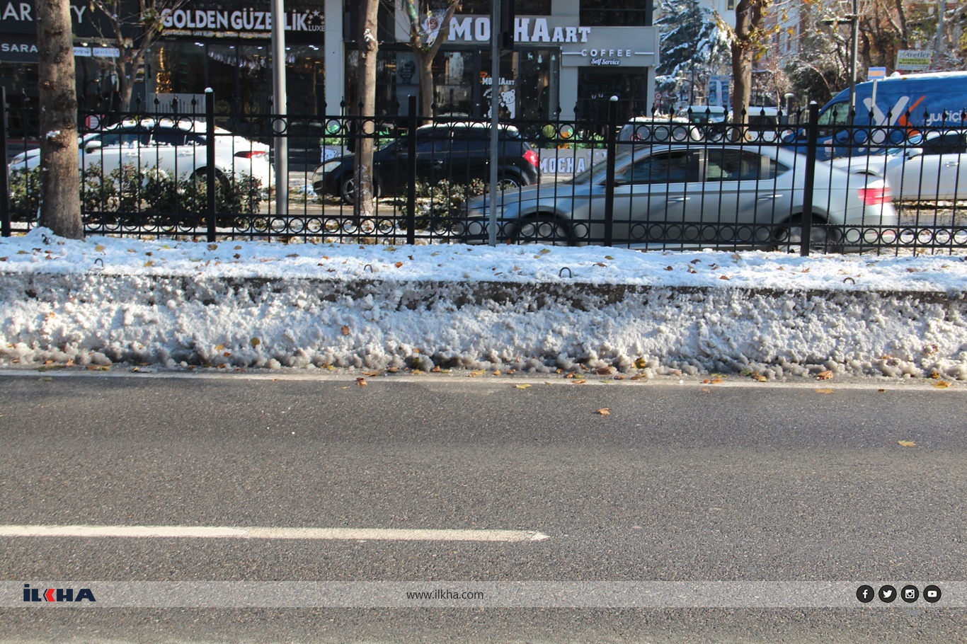 Ulaşım sorunu yaşayan esnaftan yaya geçidi talebi