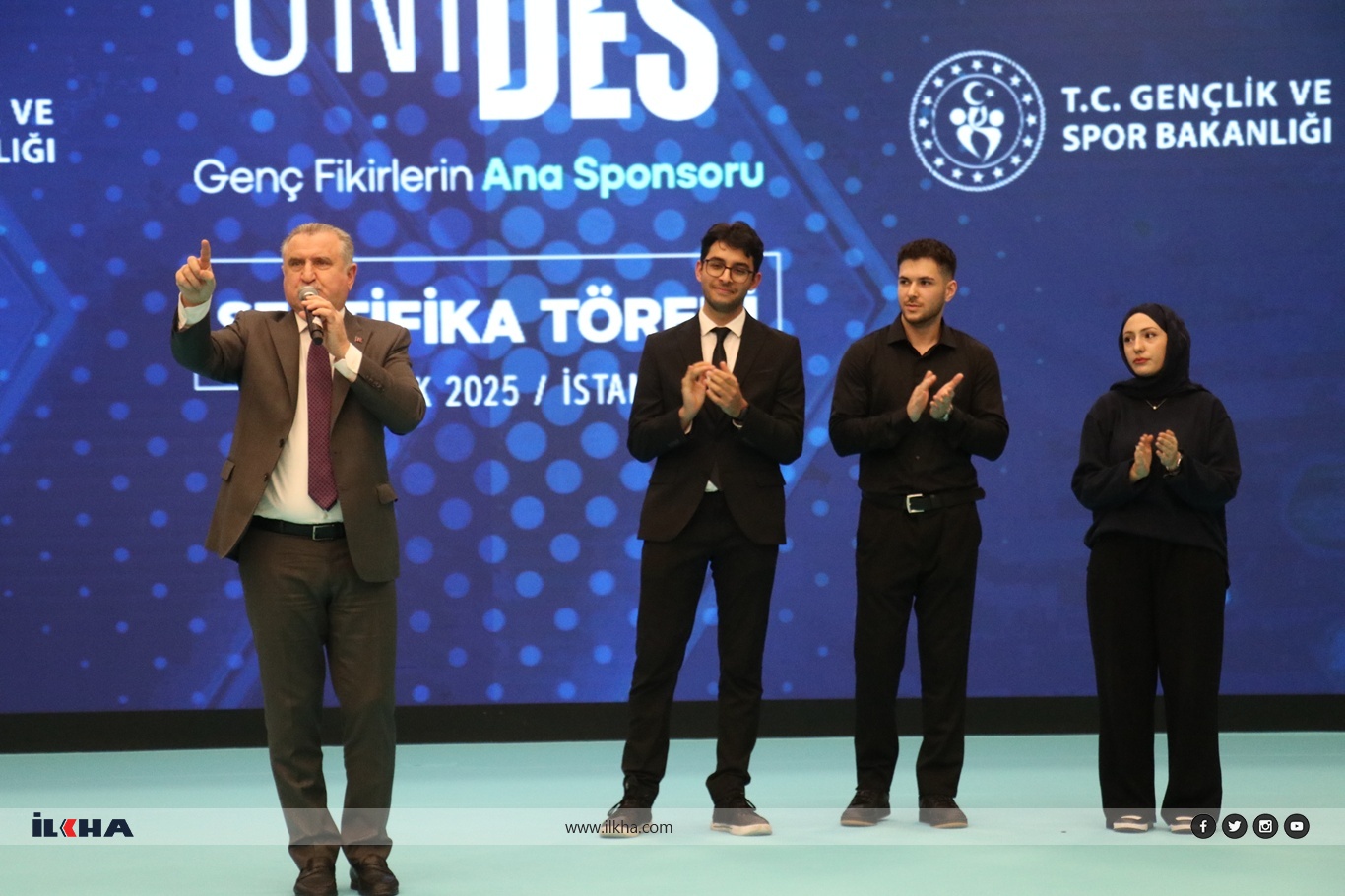 Gençlik ve Spor Bakanı Bak, ÜNİDES programında konuştu