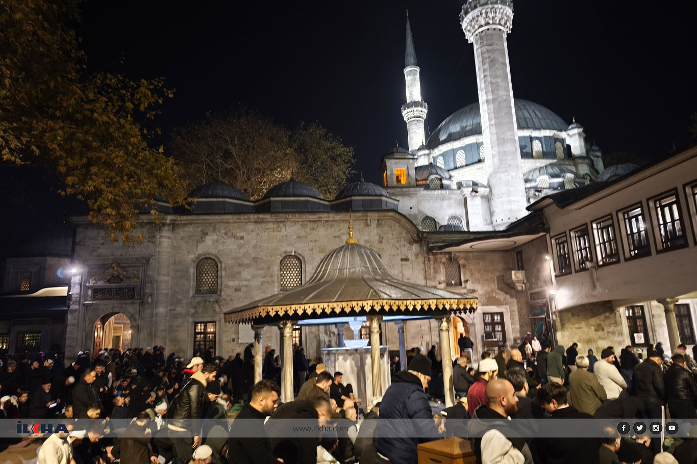 Üç aylar Eyüpsultan Camii'nde dualarla karşılandı