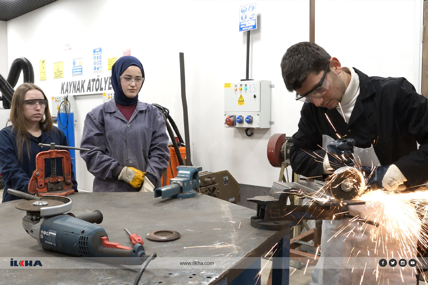 Meslek Yüksekokulu mezunlarının istihdam oranı yüzde 92'ye ulaştı