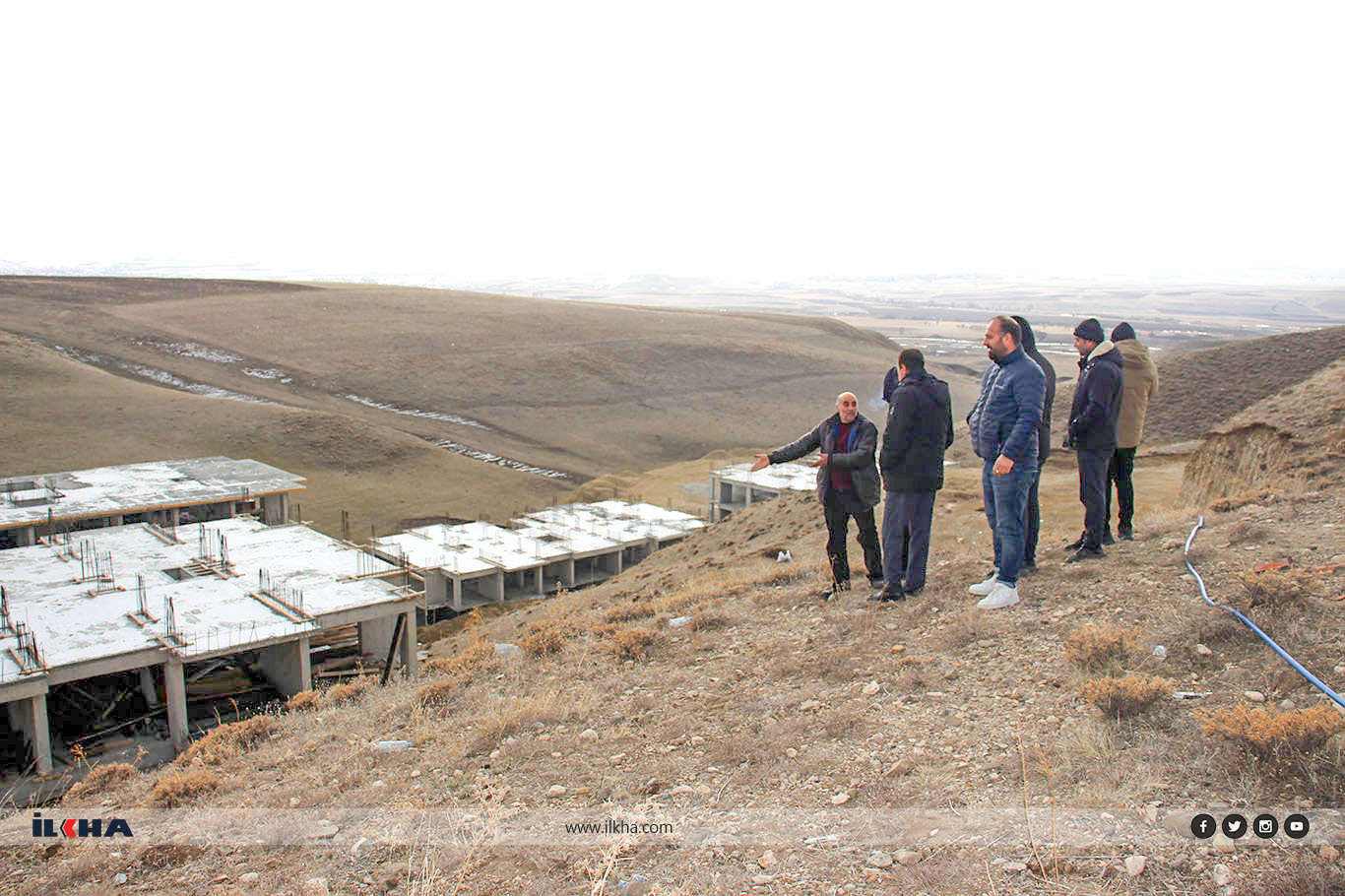 Taşlıçay'da TOKİ sakinleri: "Dere yatağına konut istemiyoruz"