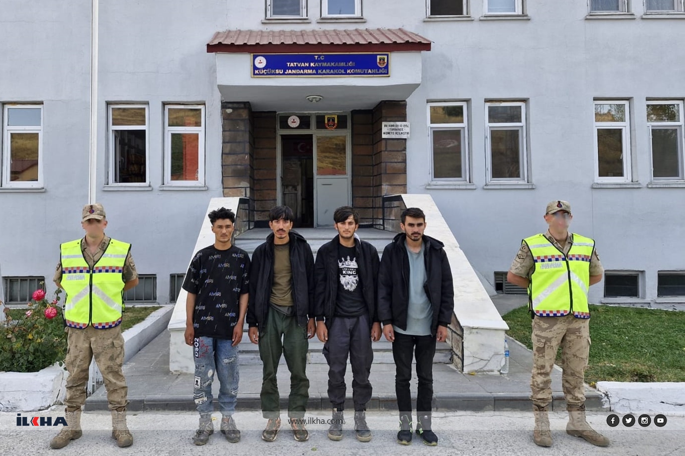 Bitlis’te 4 düzensiz göçmen yakalandı Bitlis’te 4 düzensiz göçmen yakalandı