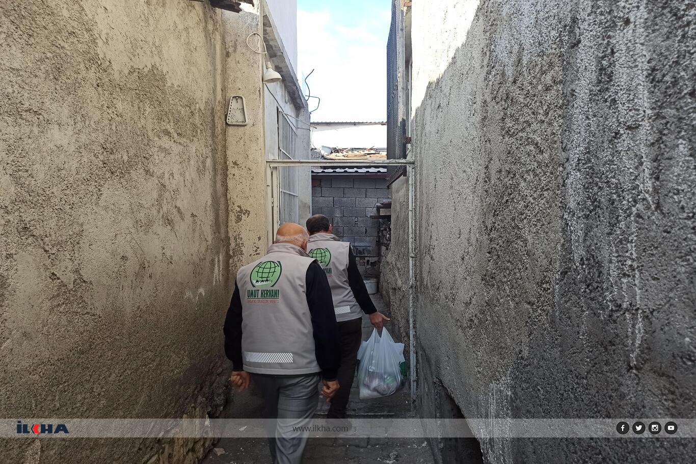 Umut Kervanı Hatay’da Regaib Kandili dolayısıyla gıda yardımında bulundu