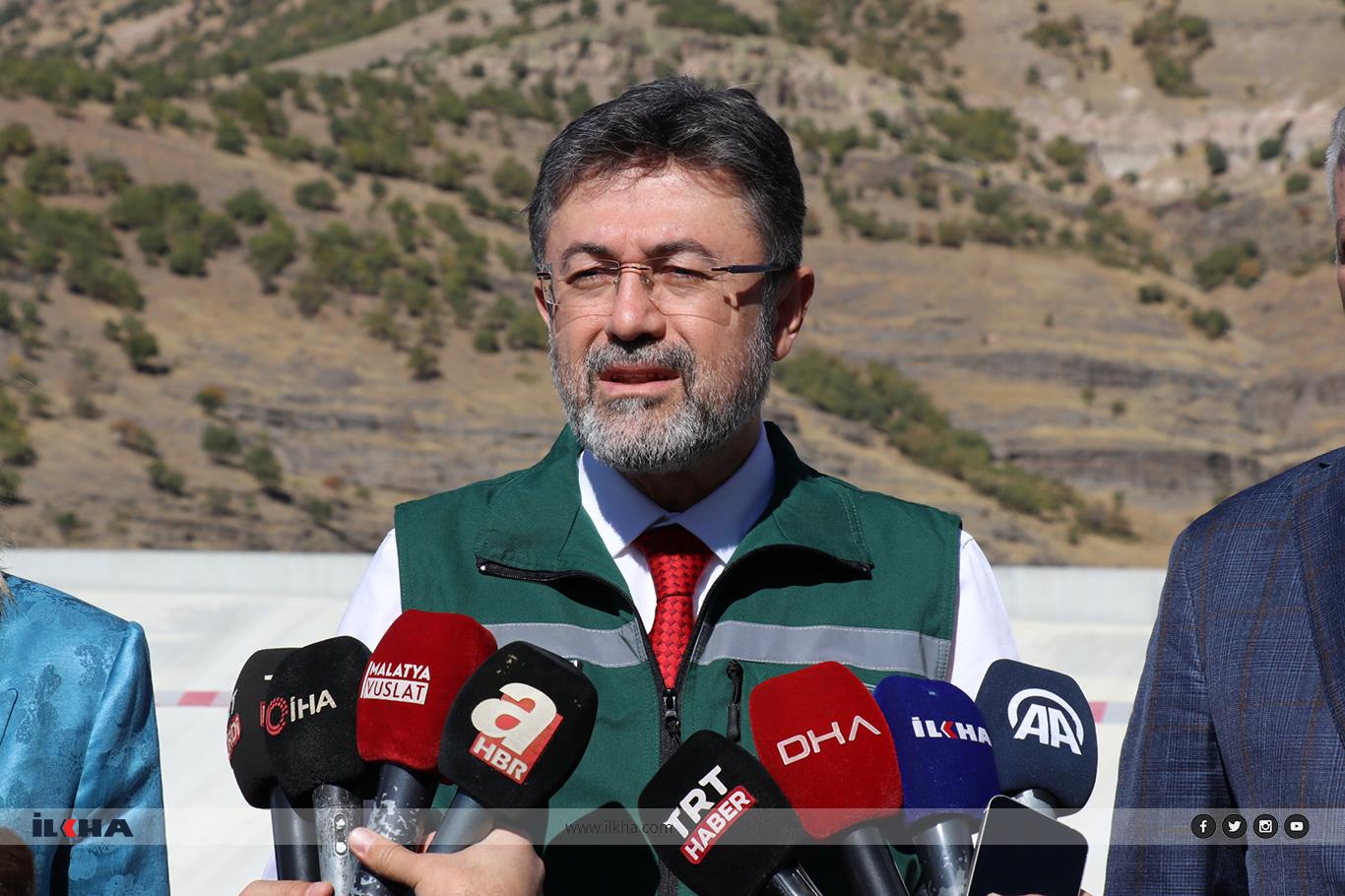 Bakan Yumaklı: Yoncalı Barajıyla 175 bin dekarlık alan suya kavuşacak Bakan Yumaklı: Yoncalı Barajıyla 175 bin dekarlık alan suya kavuşacak