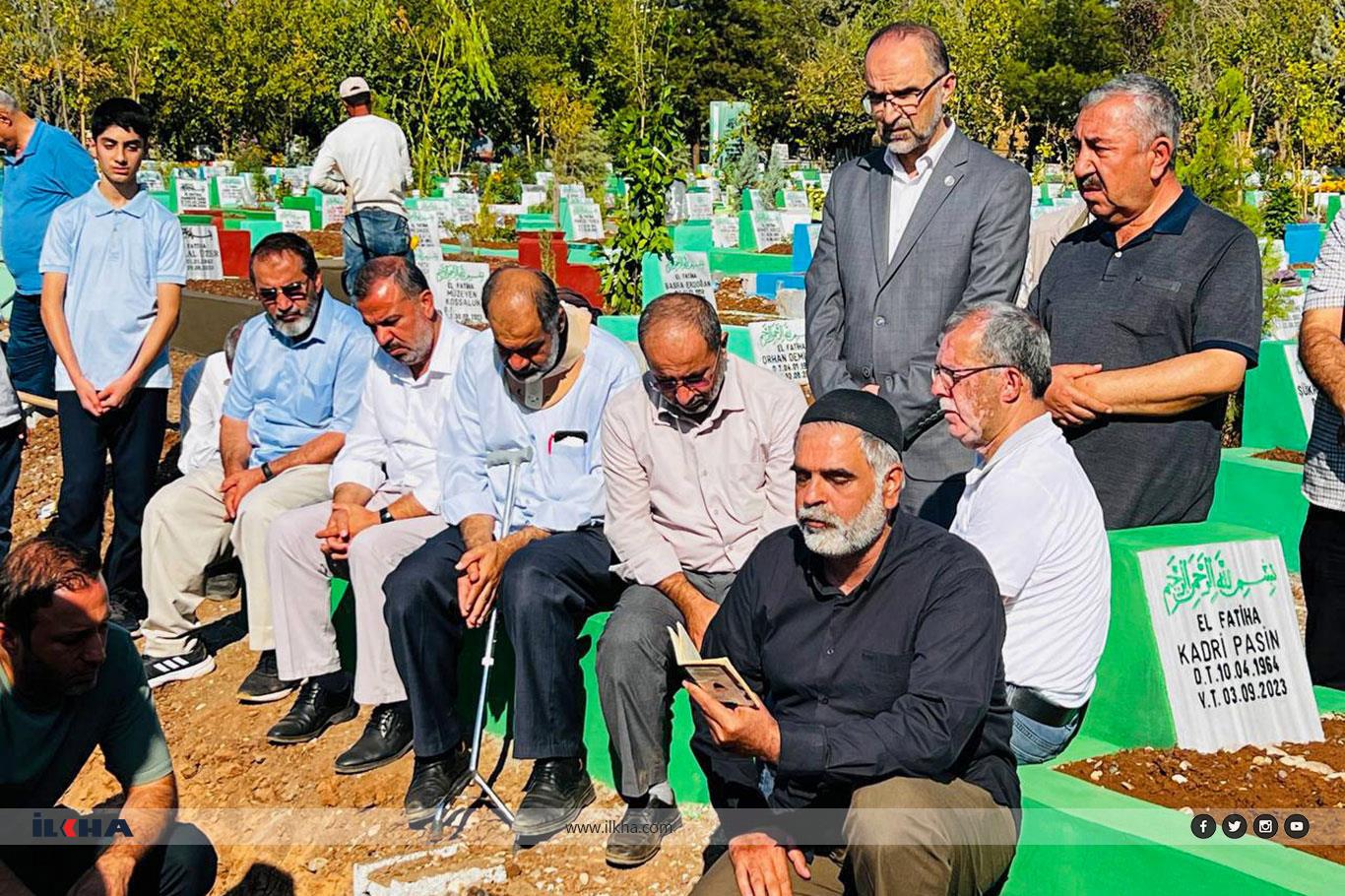 HÜDA PAR Genel Başkan Yardımcısı Halef Yılmaz'ın babası vefat etti HÜDA PAR Genel Başkan Yardımcısı Halef Yılmaz'ın babası vefat etti